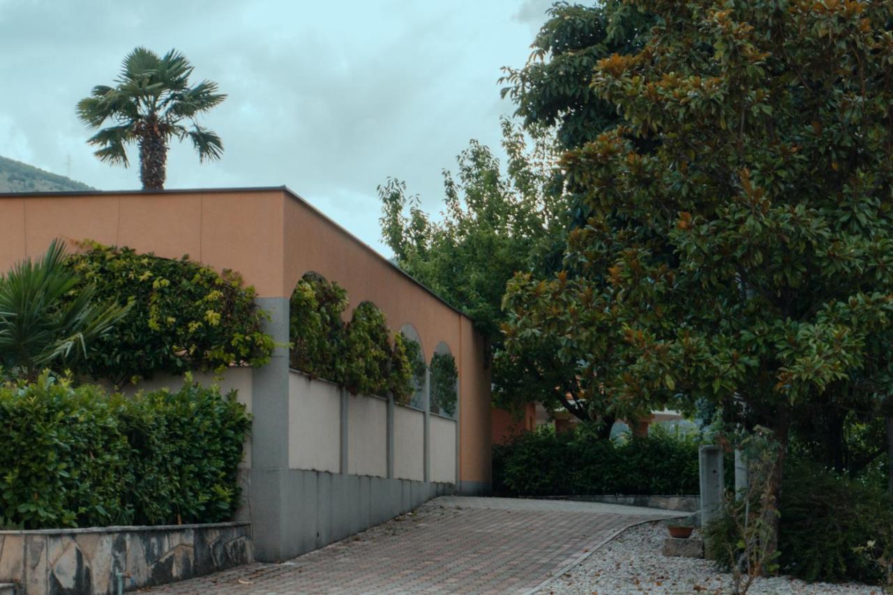 Holiday Home Rozic - Villa With Private Seasonal Heated Pool Mostar Exteriér fotografie