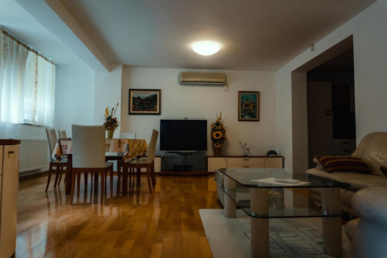 Holiday Home Rozic - Villa With Private Seasonal Heated Pool Mostar Exteriér fotografie