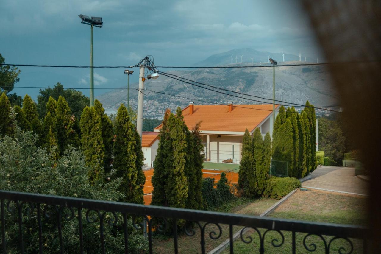 Holiday Home Rozic - Villa With Private Seasonal Heated Pool Mostar Exteriér fotografie